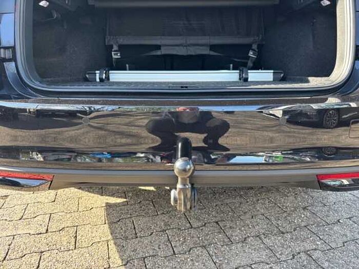 škoda octavia combi - schwarz-magic perleffekt