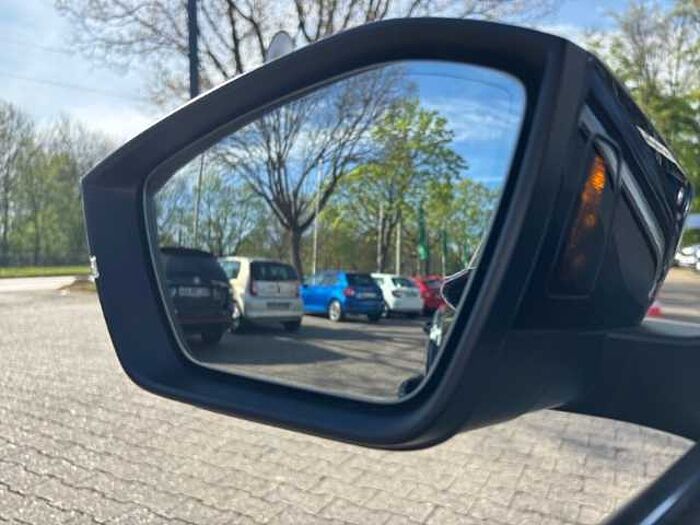 škoda octavia combi - schwarz-magic perleffekt