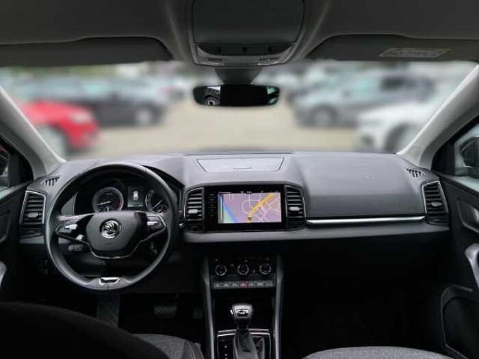 škoda karoq - schwarz-magic perleffekt