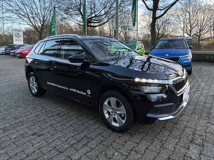 škoda kamiq - schwarz-magic perleffekt