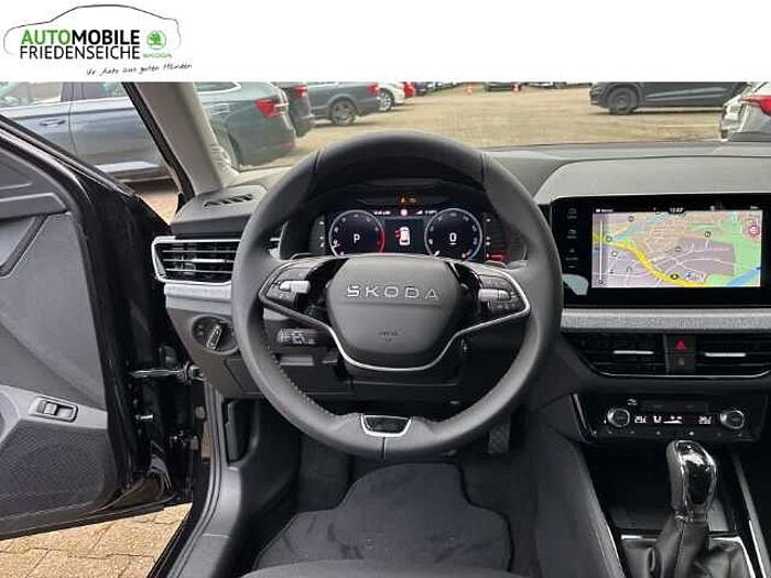 škoda kamiq - schwarz-magic perleffekt