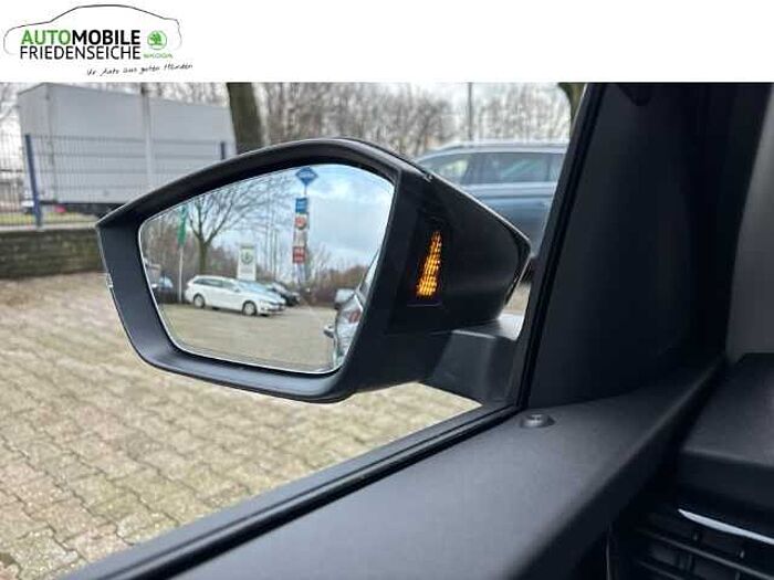 škoda kamiq - schwarz-magic perleffekt